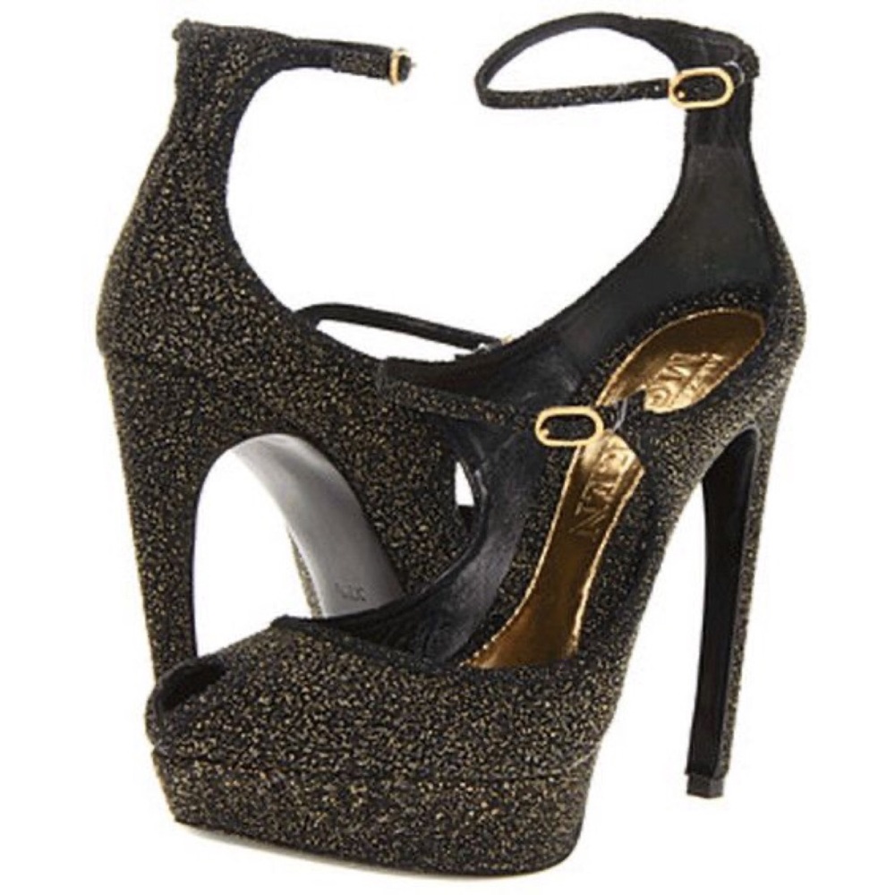 Alexander McQueen Metallic Peep Toe Pump